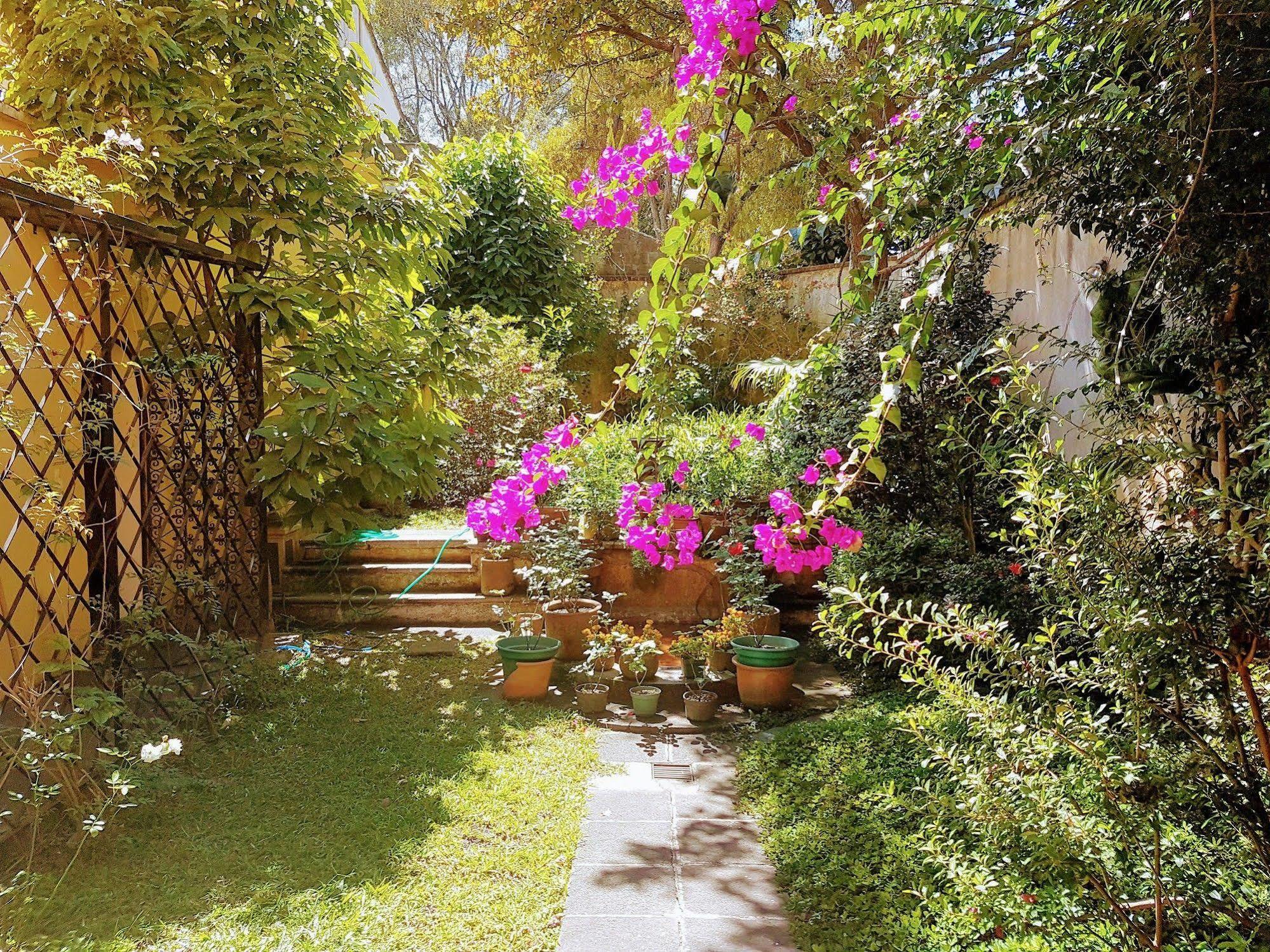 Casa Carmel Bed & Breakfast Guatemala City Exterior foto