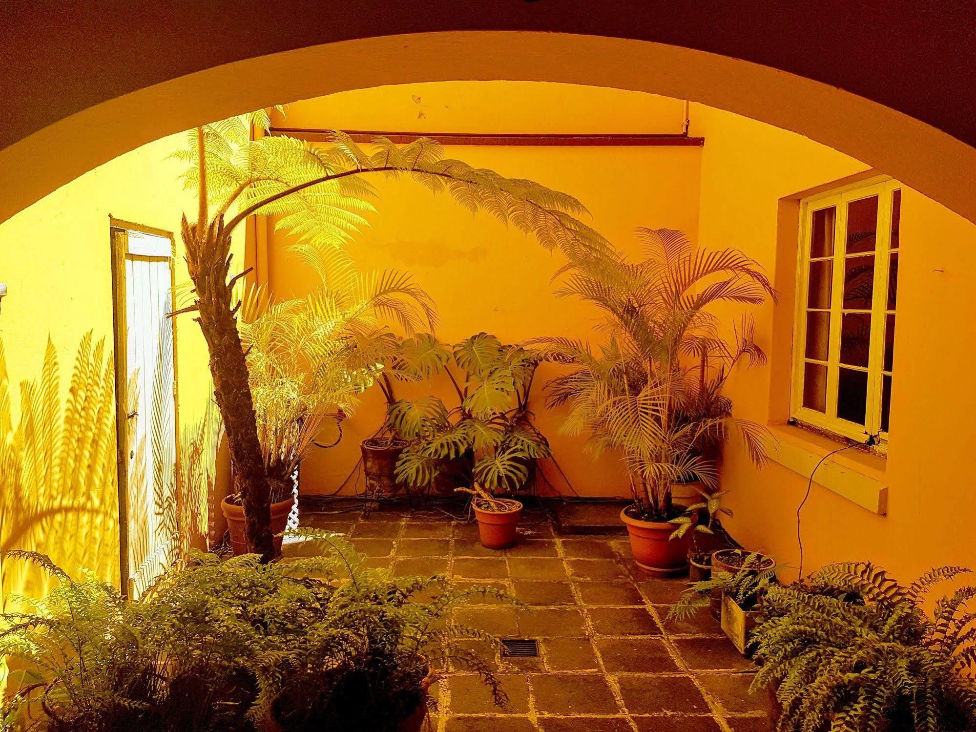 Casa Carmel Bed & Breakfast Guatemala City Exterior foto